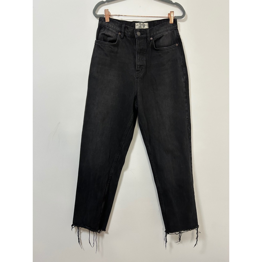 We The‎ Free People Black Distressed Raw Hem Georgine Mom Curvy Jeans Size 29